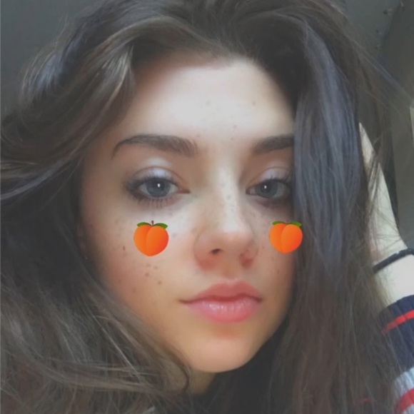 Meet your Posher, Paige - Picture 2 of 2